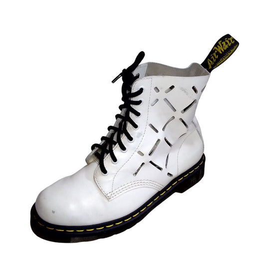 Limited Edition Aston White Cutout Boots | 7 UK