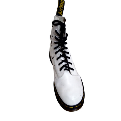 Limited Edition Aston White Cutout Boots | 7 UK