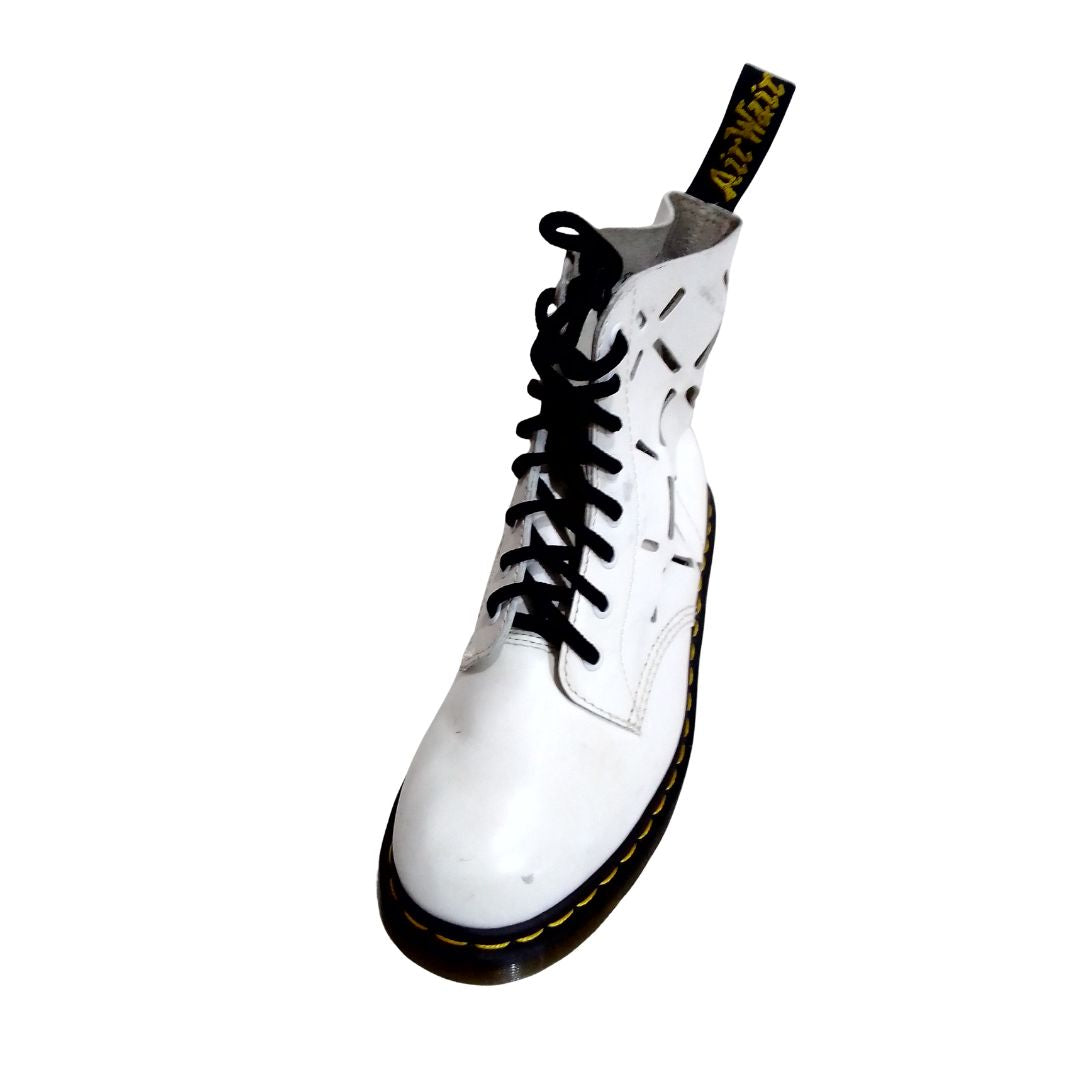 Limited Edition Aston White Cutout Boots | 7 UK