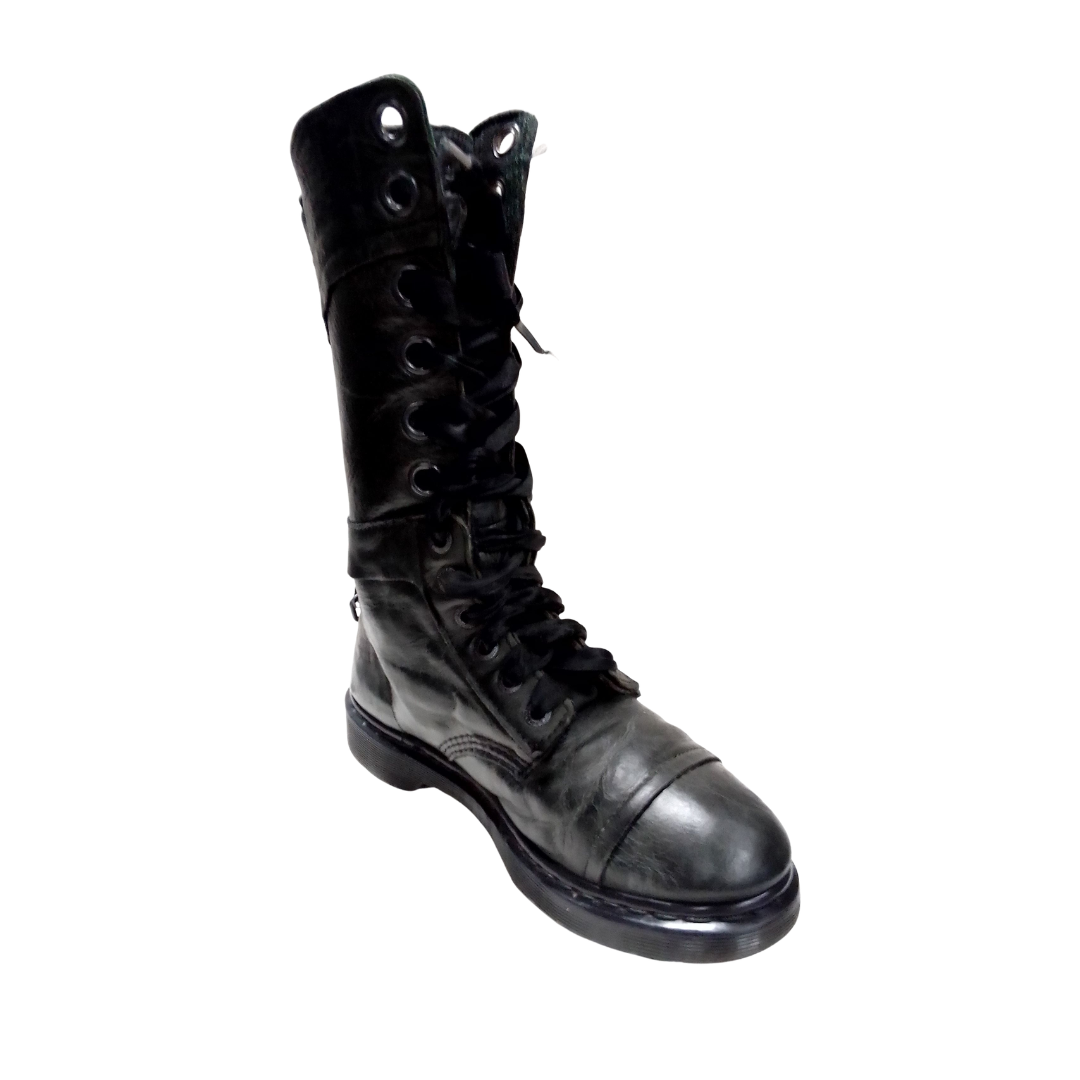 Triumph 1914 Tall Lace-Up 14 Hole Foldable Collar | 6 UK