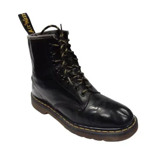 1460 Black Leather | 7 UK - Preloved Docs