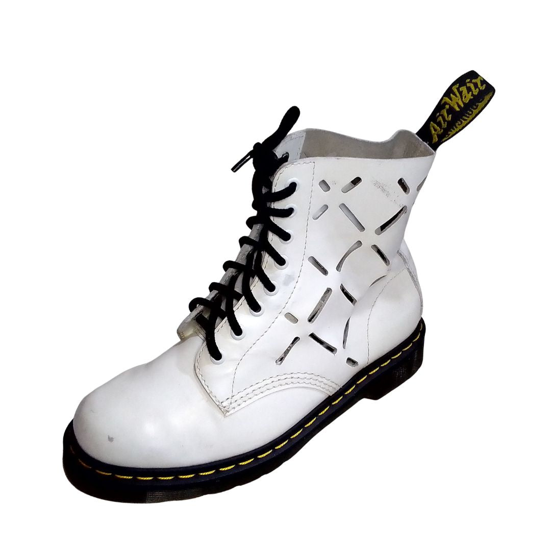 Limited Edition Aston White Cutout Boots | 7 UK