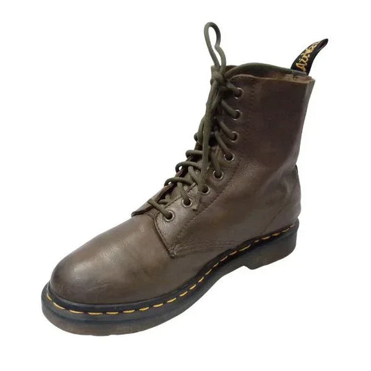 1460 Pascal Olive Carrara | 6.5 UK - Preloved Docs