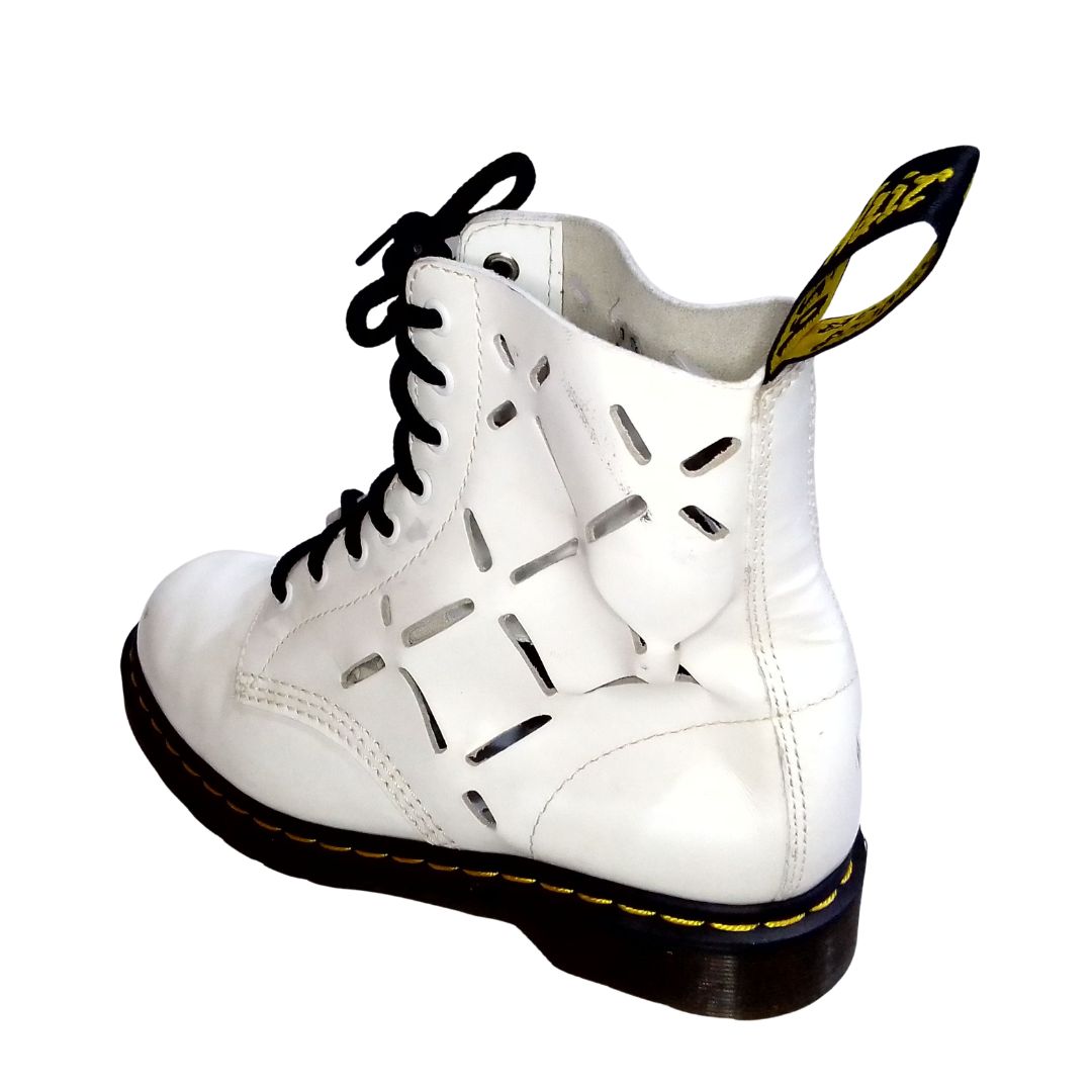 Limited Edition Aston White Cutout Boots | 7 UK