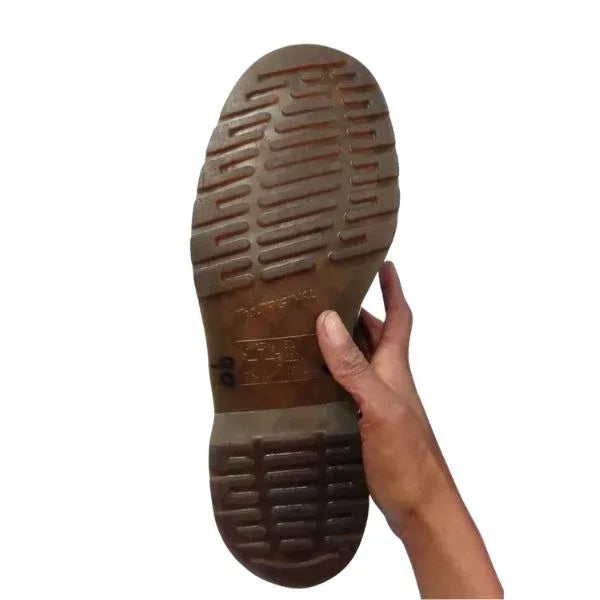 1460 Black Leather | 7 UK - Preloved Docs