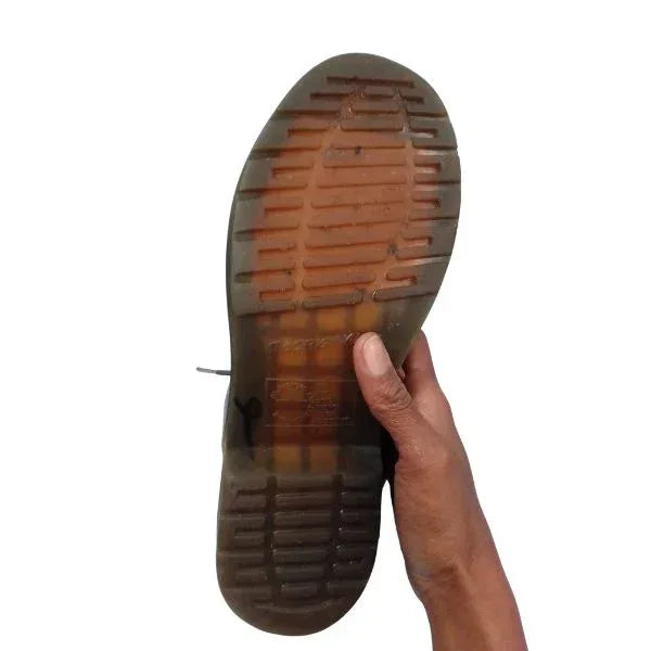 1460 Pascal Olive Carrara | 6.5 UK - Preloved Docs